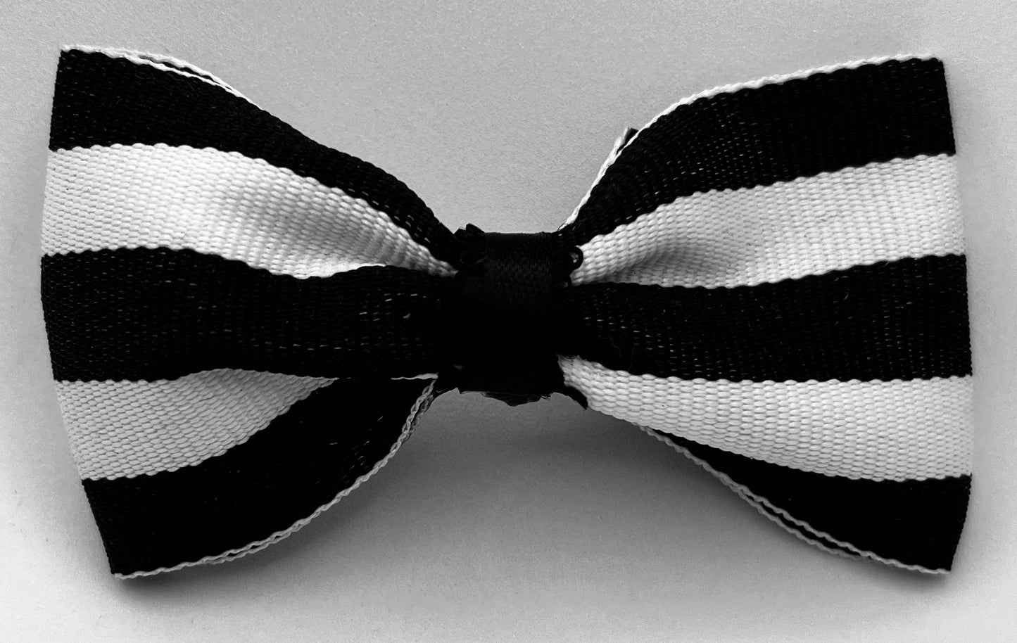 Black Stripe Mama Kat single Bow